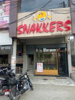 Quick Bites Near Me β Bhawanigarh | Snakkers Outlet